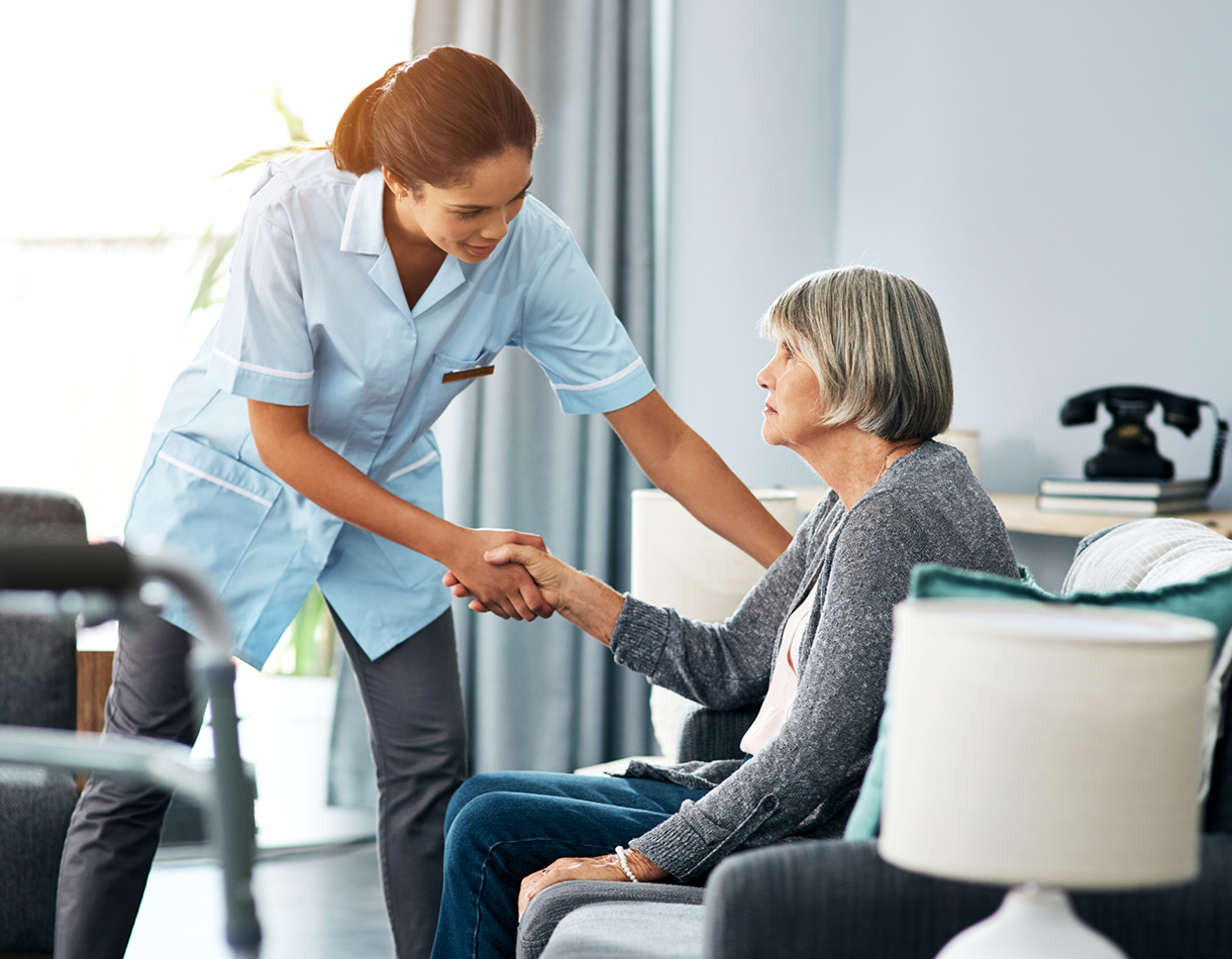 Live-In Care vs Nursing Home: Which Is Best for Your Loved One?